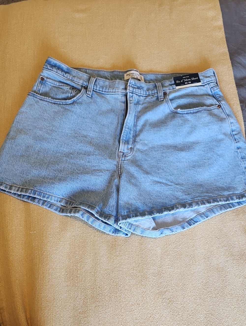 Abercrombie & Fitch Curve Love High Rise Mom Shorts